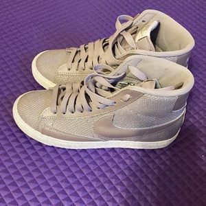 Women’s NIKE Shoes